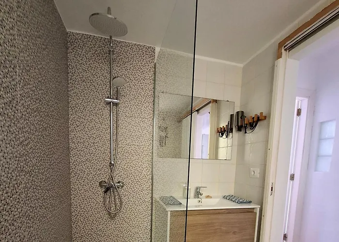 Doble Con Bano Y Terraza Privada 게스트하우스