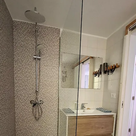 Doble Con Bano Y Terraza Privada Pensión